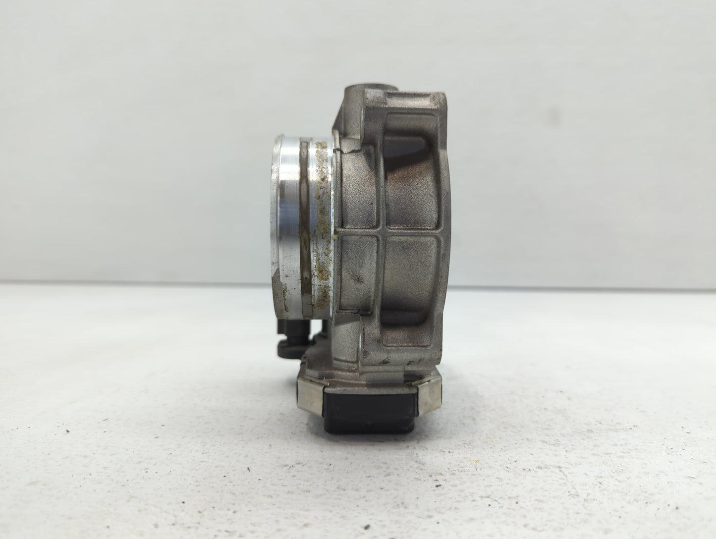 2017-2022 Chevrolet Traverse Throttle Body P/N:12670981AA Fits Fits 2012 2013 2014 2015 2016 2017 2018 2019 2020 2021 2022 O
