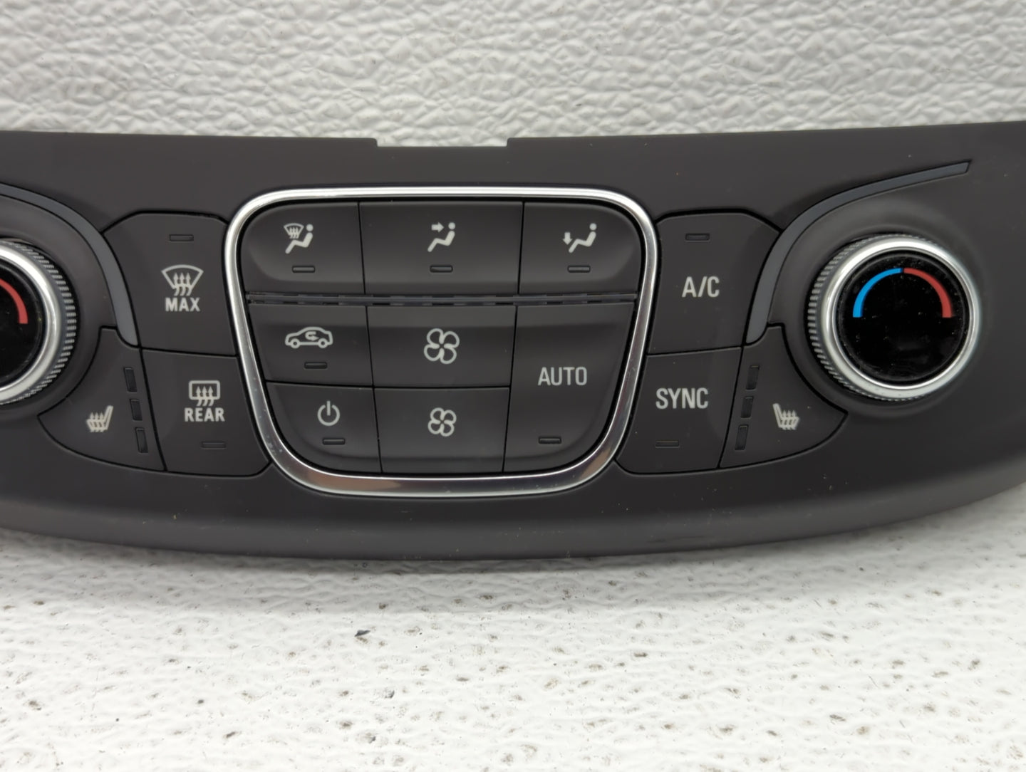 2018 Chevrolet Traverse Climate Control Module Temperature AC/Heater Replacement P/N:84216553 84344402 Fits OEM Used Auto Pa
