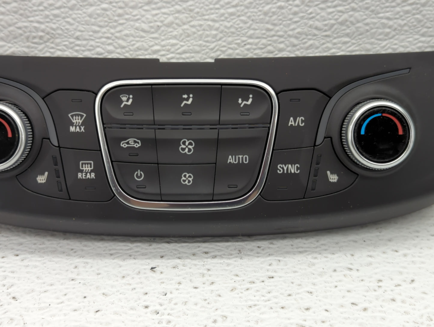 2018 Chevrolet Traverse Climate Control Module Temperature AC/Heater Replacement P/N:84216553 84344402 Fits OEM Used Auto Pa