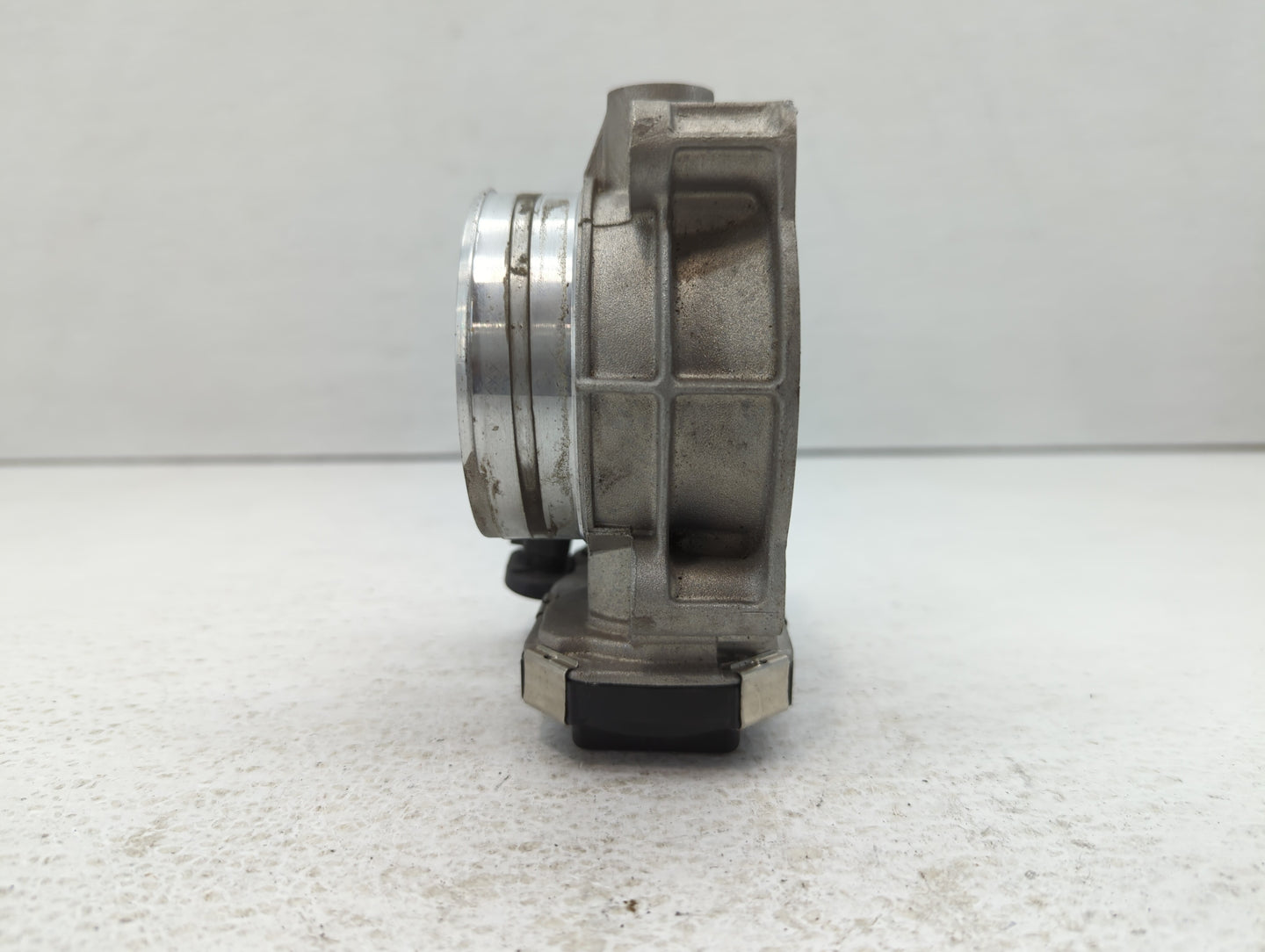 2017-2022 Chevrolet Traverse Throttle Body P/N:12670981AA Fits Fits 2012 2013 2014 2015 2016 2017 2018 2019 2020 2021 2022 O