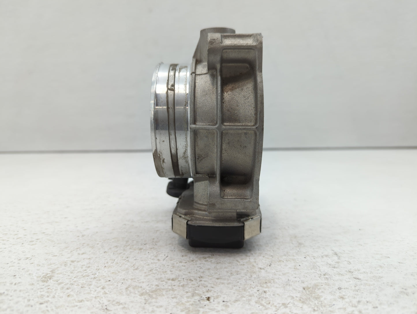 2017-2022 Chevrolet Traverse Throttle Body P/N:12670981AA Fits Fits 2012 2013 2014 2015 2016 2017 2018 2019 2020 2021 2022 O