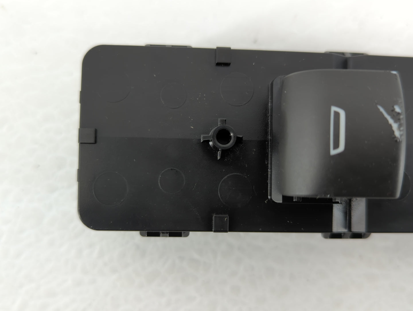 2018-2022 Chevrolet Traverse Passenger Right Power Window Switch 84139696 - Oemusedautoparts1.com