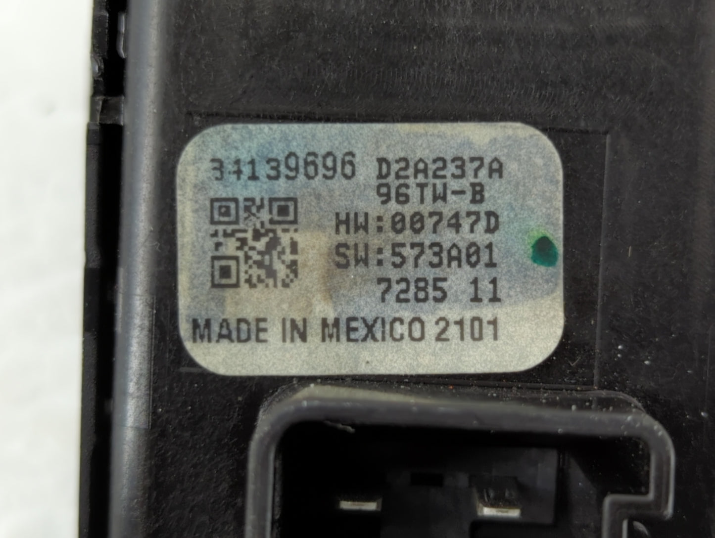 2018-2022 Chevrolet Traverse Passenger Right Power Window Switch 84139696 - Oemusedautoparts1.com