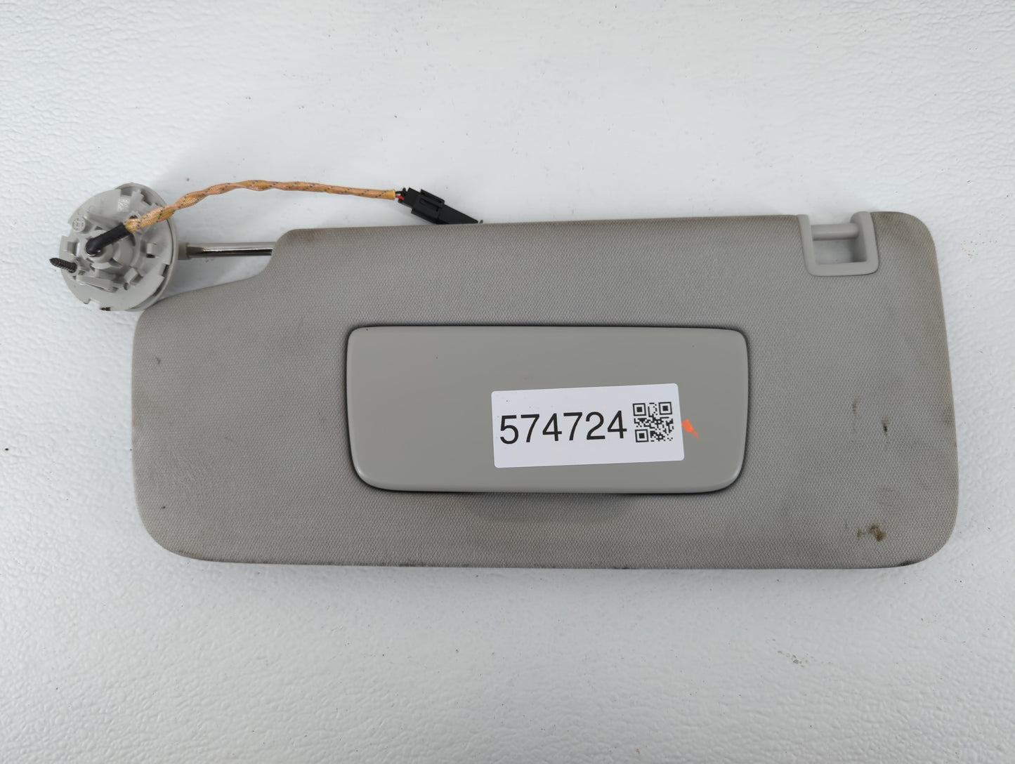 2018-2022 Chevrolet Traverse Sun Visor Shade Replacement Driver Left Mirror Fits Fits 2018 2019 2020 2021 2022 OEM Used Auto