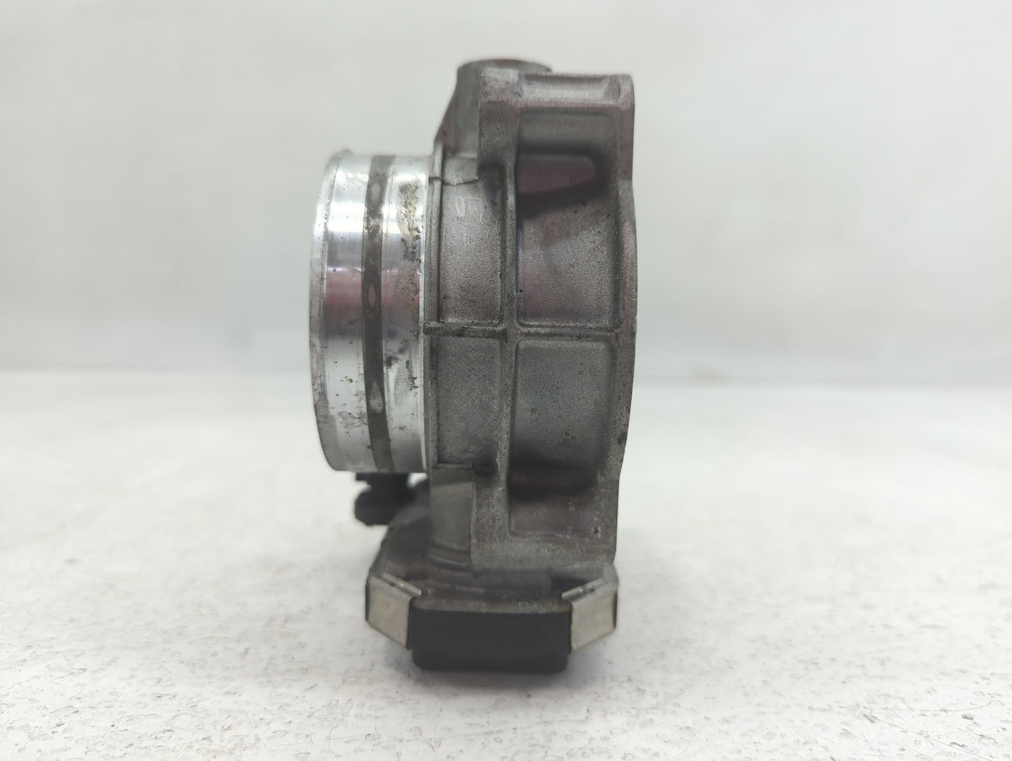 2017-2022 Chevrolet Traverse Throttle Body P/N:12670981AA Fits Fits 2012 2013 2014 2015 2016 2017 2018 2019 2020 2021 2022 O
