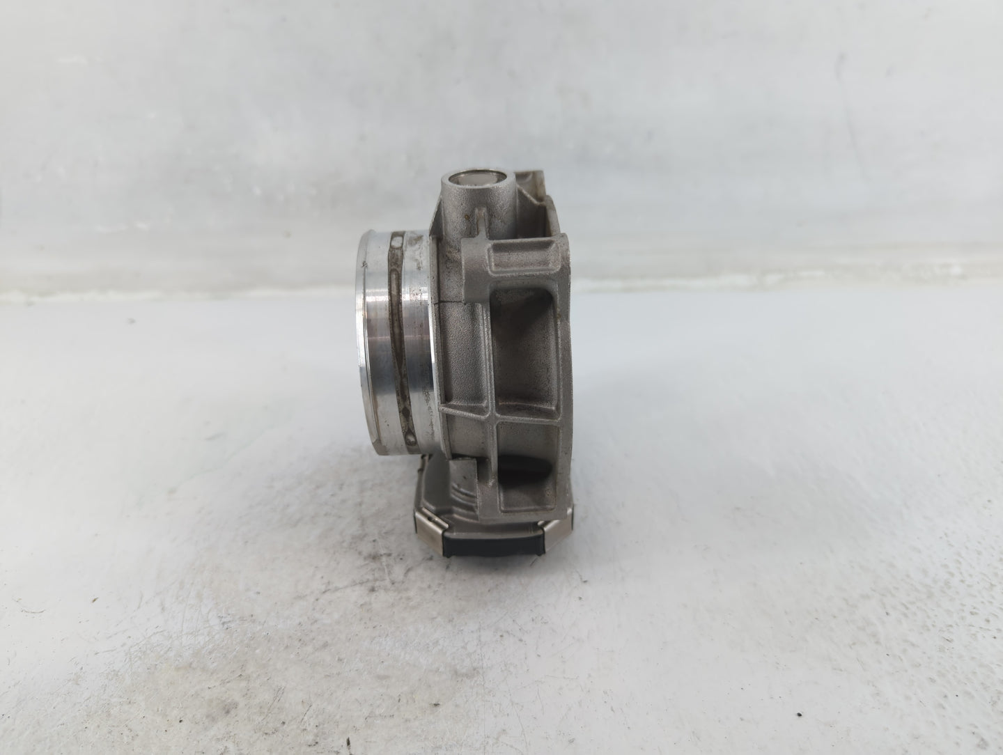 2017-2022 Chevrolet Traverse Throttle Body P/N:12670981AA Fits Fits 2012 2013 2014 2015 2016 2017 2018 2019 2020 2021 2022 O