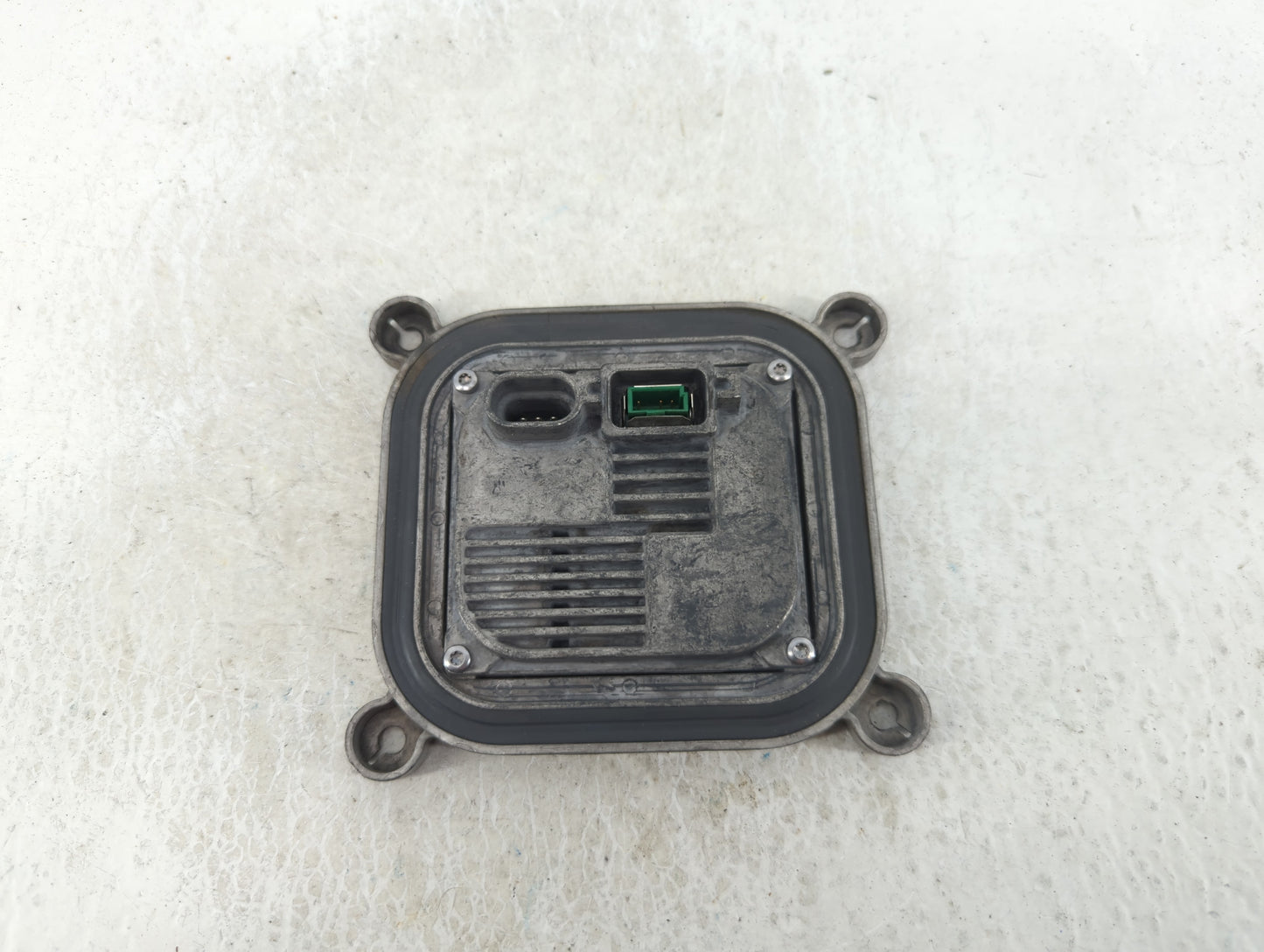2018 Chevrolet Traverse Headlight Ballast Head Light - Oemusedautoparts1.com