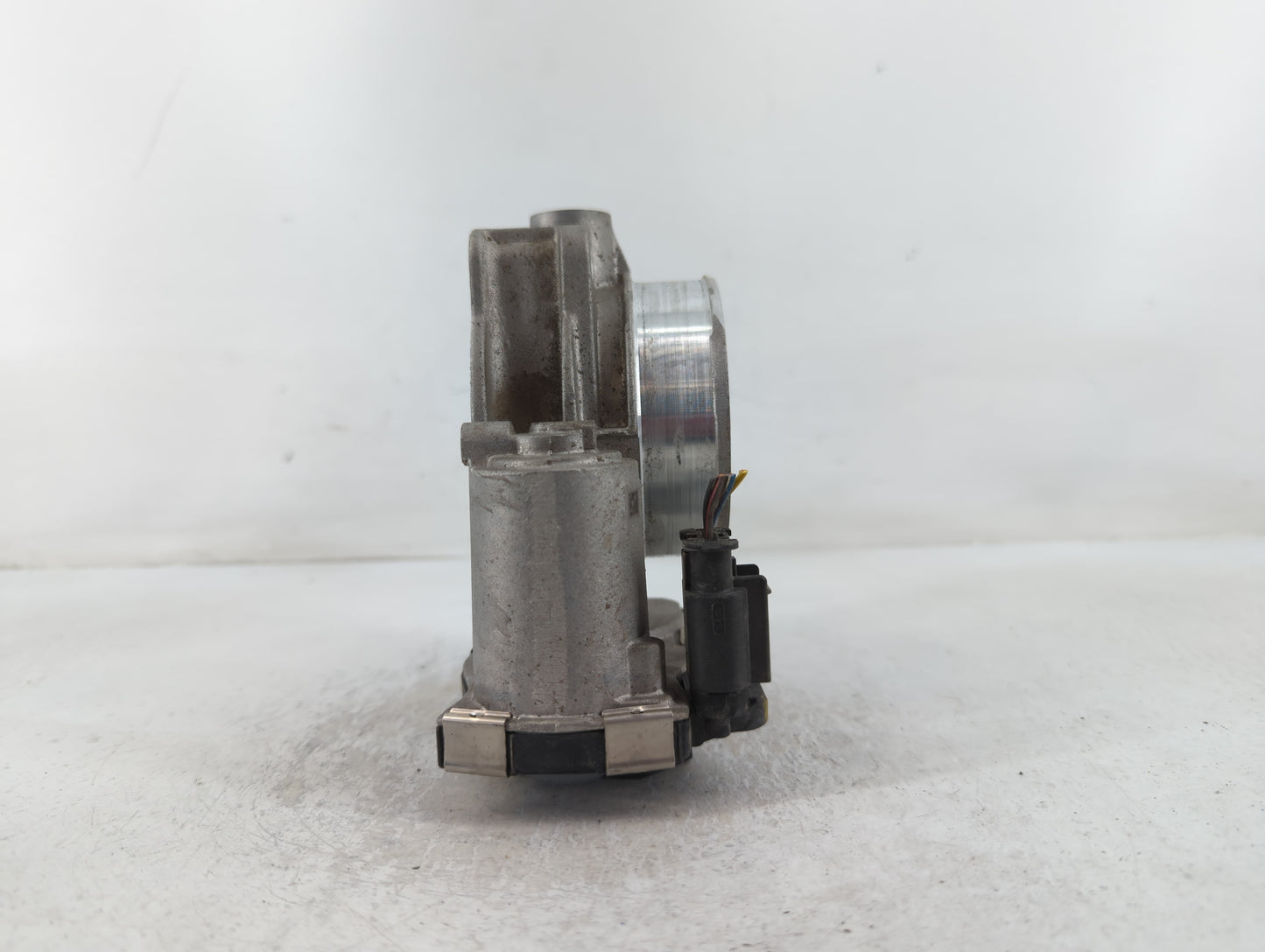 2017-2022 Chevrolet Traverse Throttle Body P/N:12670981AA Fits Fits 2012 2013 2014 2015 2016 2017 2018 2019 2020 2021 2022 O