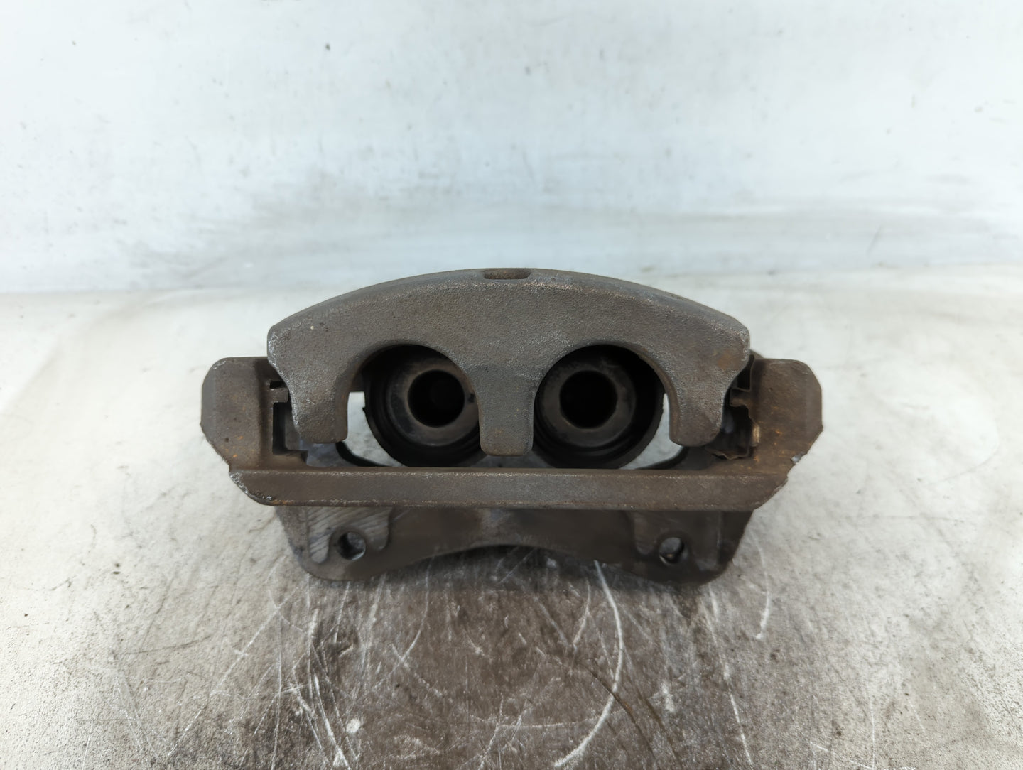 2018-2020 Chevrolet Traverse Front Passenger Right Brake Caliper - Oemusedautoparts1.com