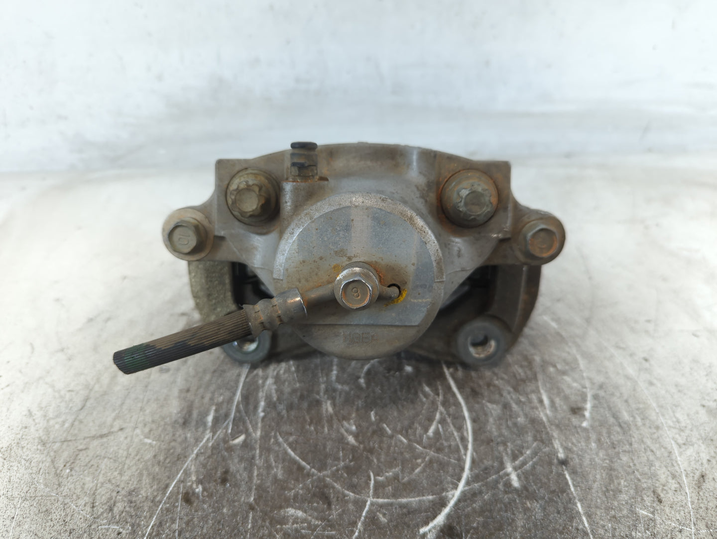 2018-2020 Chevrolet Traverse Front Driver Left Brake Caliper - Oemusedautoparts1.com
