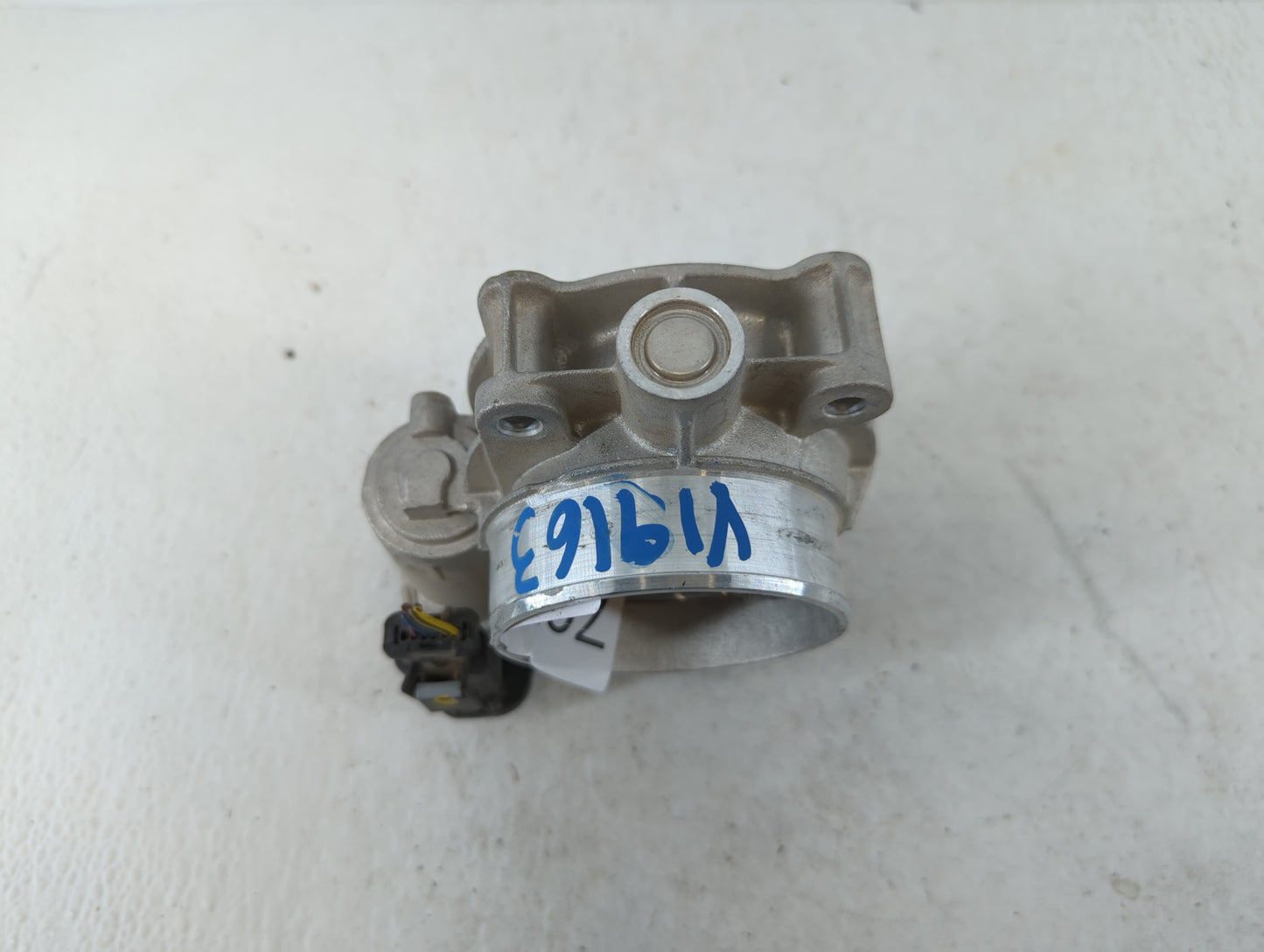 2017-2022 Chevrolet Traverse Throttle Body P/N:12670981AA Fits Fits 2012 2013 2014 2015 2016 2017 2018 2019 2020 2021 2022 O