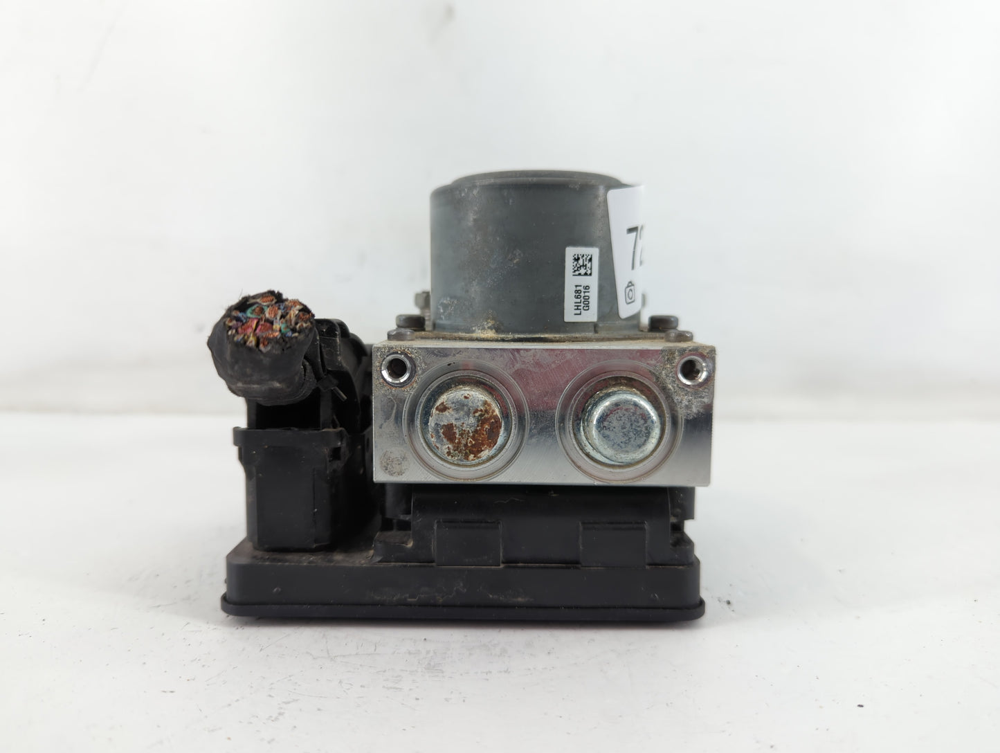 2018 Chevrolet Traverse ABS Pump Control Module Replacement P/N:84497292 Fits OEM Used Auto Parts - Oemusedautoparts1.com