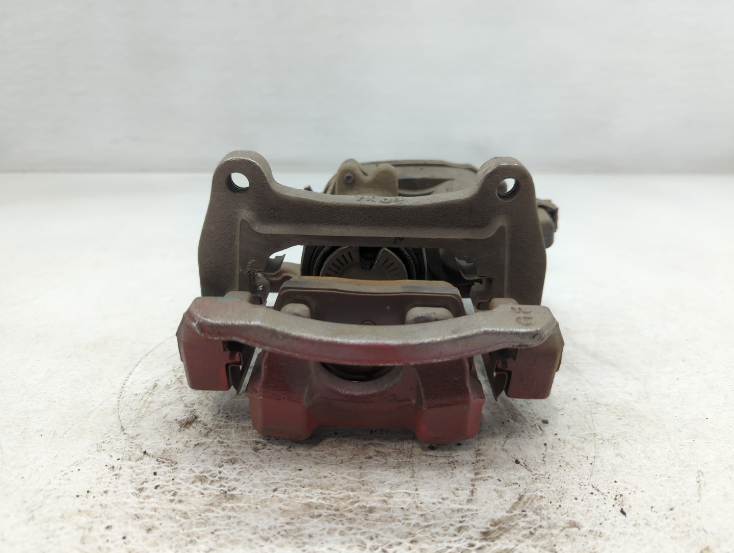2018-2022 Chevrolet Traverse Front Passenger Right Brake Caliper - Oemusedautoparts1.com