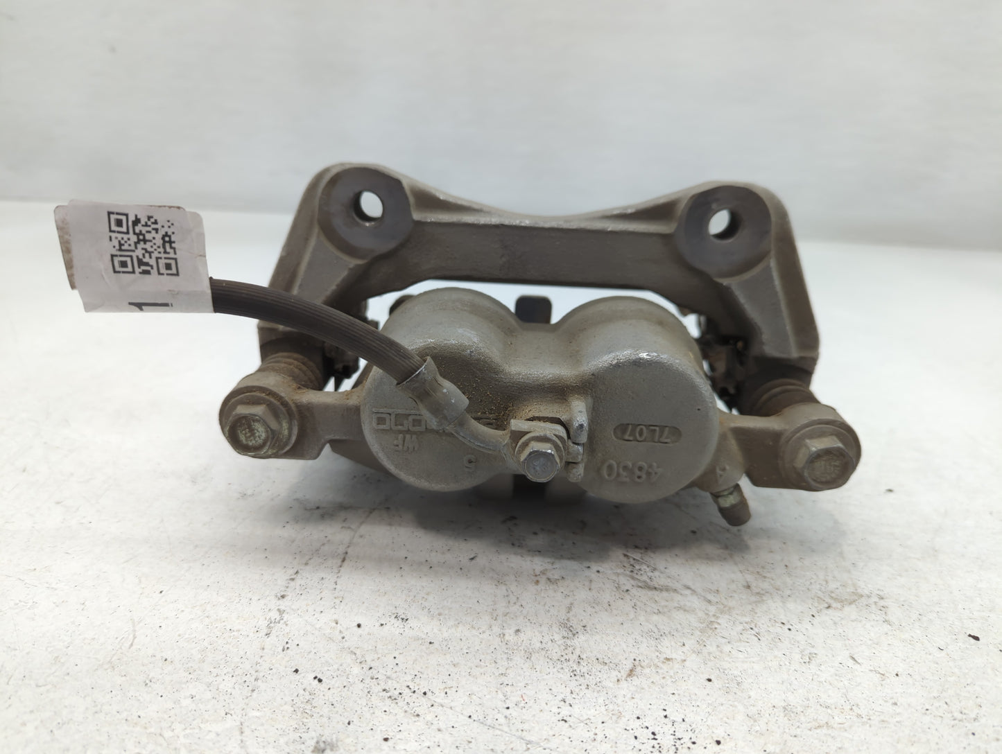 2018-2020 Chevrolet Traverse Front Passenger Right Brake Caliper - Oemusedautoparts1.com