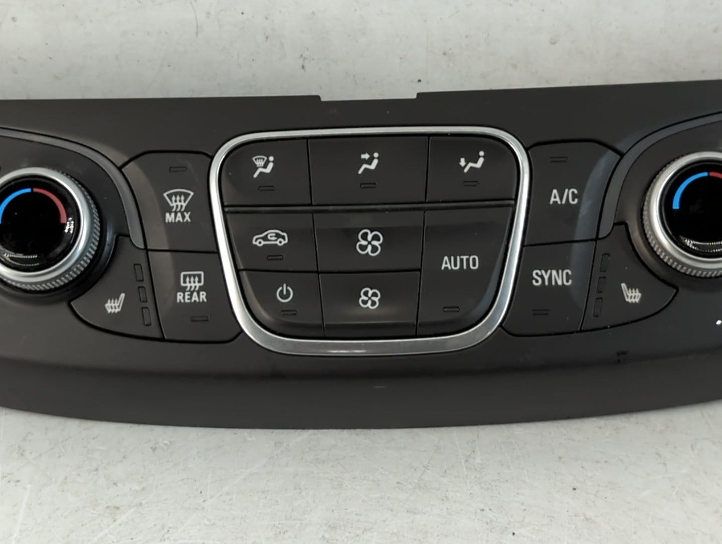 2018 Chevrolet Traverse Climate Control Module Temperature AC/Heater Replacement P/N:84216554 Fits OEM Used Auto Parts - Oem