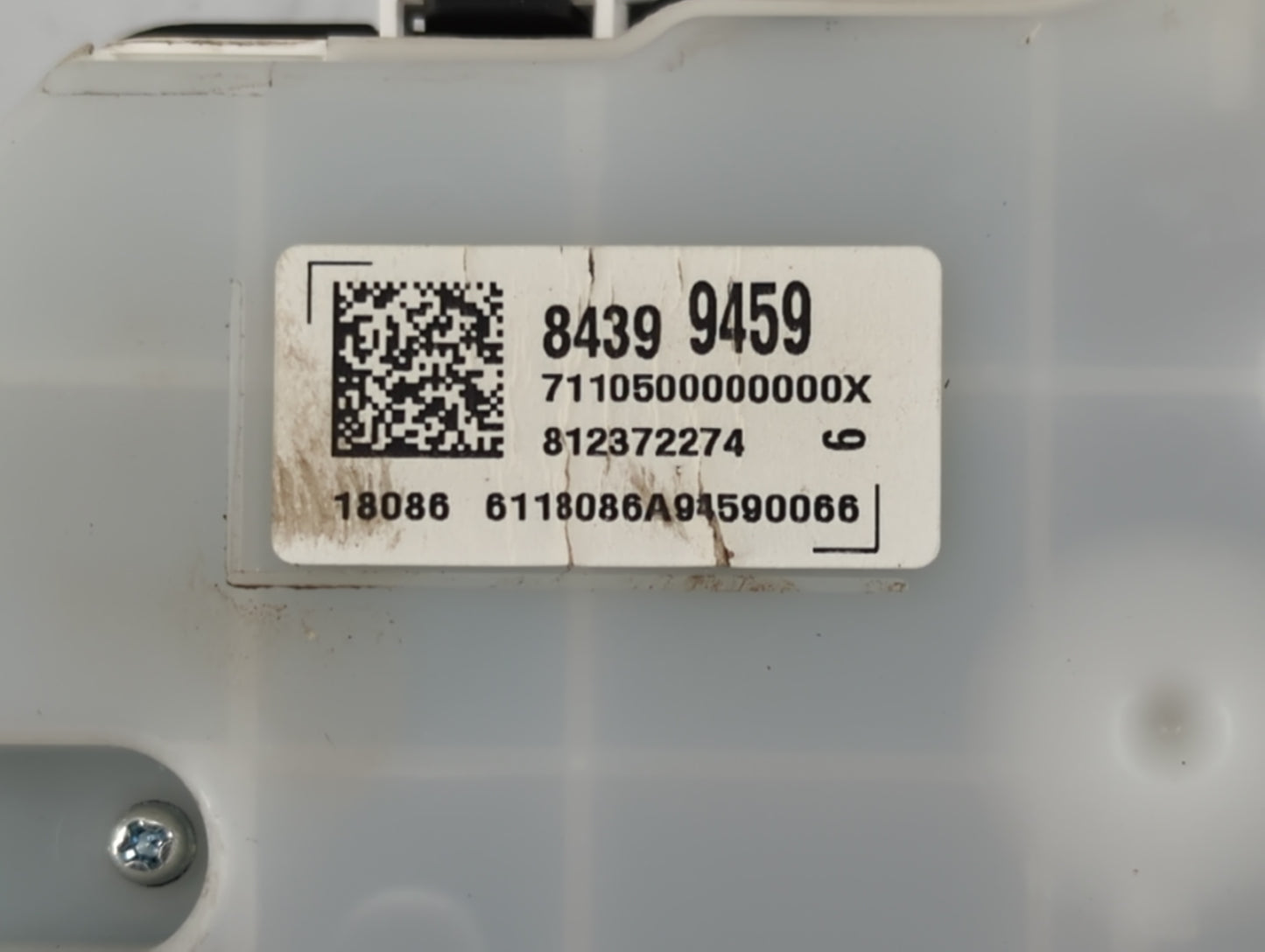 2018 Chevrolet Traverse Instrument Cluster Speedometer Gauges P/N:84399459 Fits OEM Used Auto Parts - Oemusedautoparts1.com