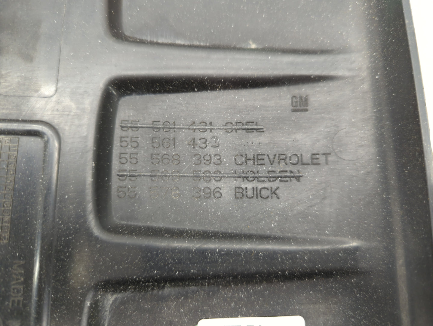 2018 Chevrolet Trax Engine Cover - Oemusedautoparts1.com