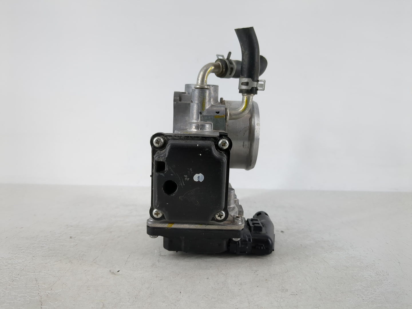 2013-2021 Chevrolet Trax Throttle Body P/N:55565489 Fits Fits 2011 2012 2013 2014 2015 2016 2017 2018 2019 2020 2021 OEM Use