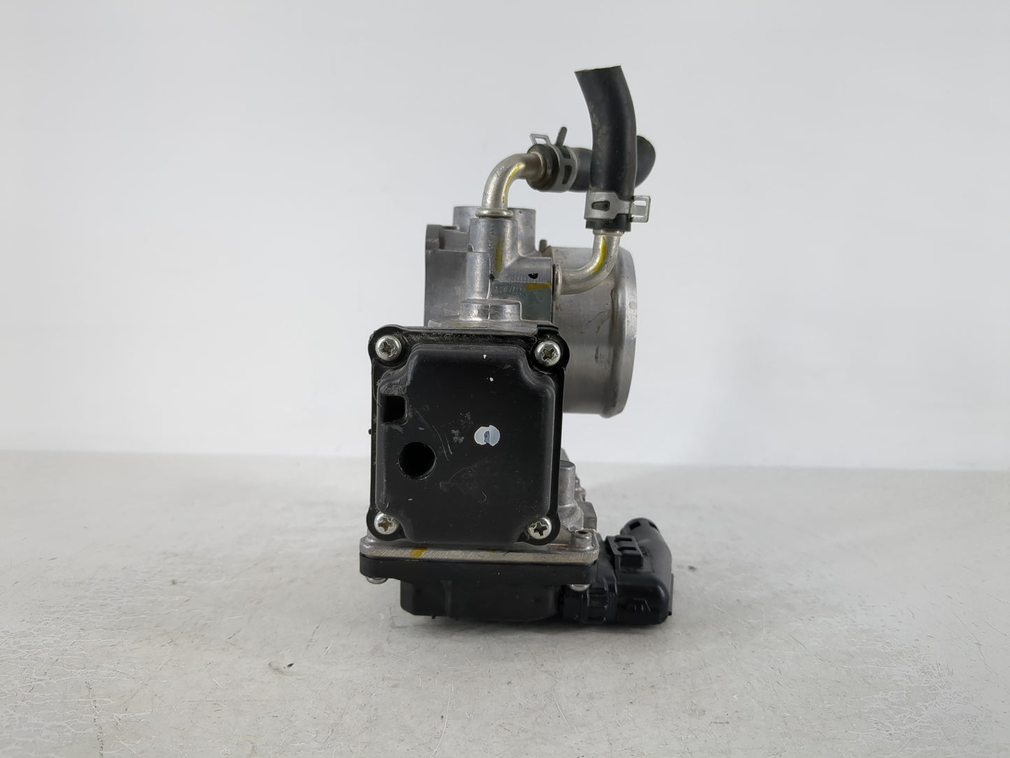 2013-2021 Chevrolet Trax Throttle Body P/N:55565489 Fits Fits 2011 2012 2013 2014 2015 2016 2017 2018 2019 2020 2021 OEM Use