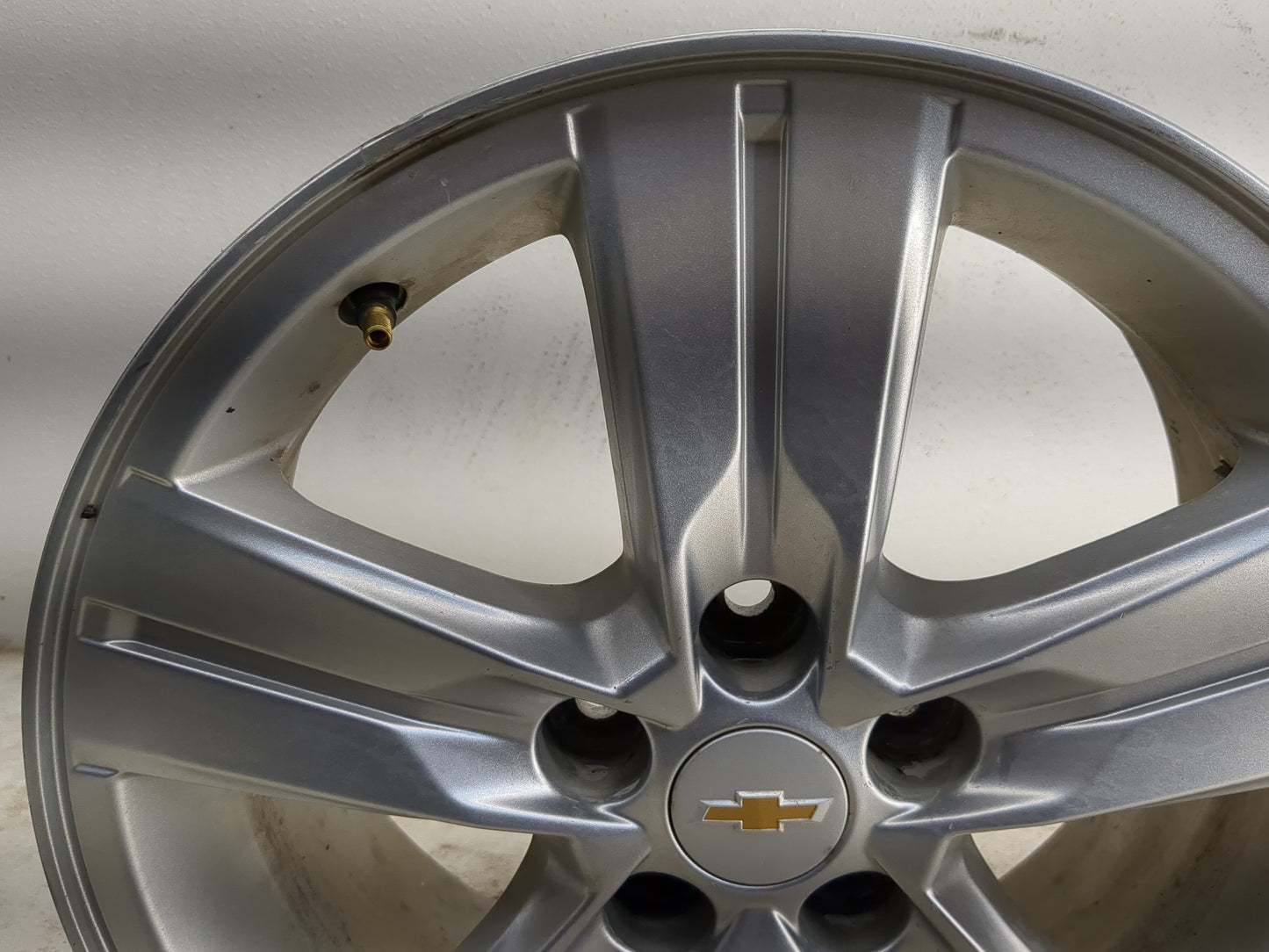2013-2018 Chevrolet Trax Oem Wheel Rim - Oemusedautoparts1.com