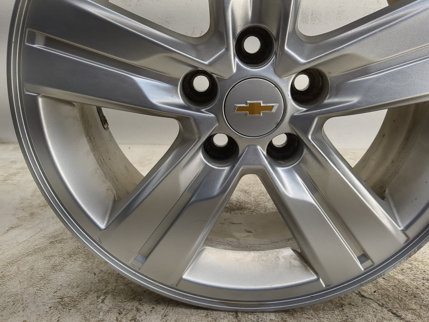 2013-2018 Chevrolet Trax Oem Wheel Rim - Oemusedautoparts1.com