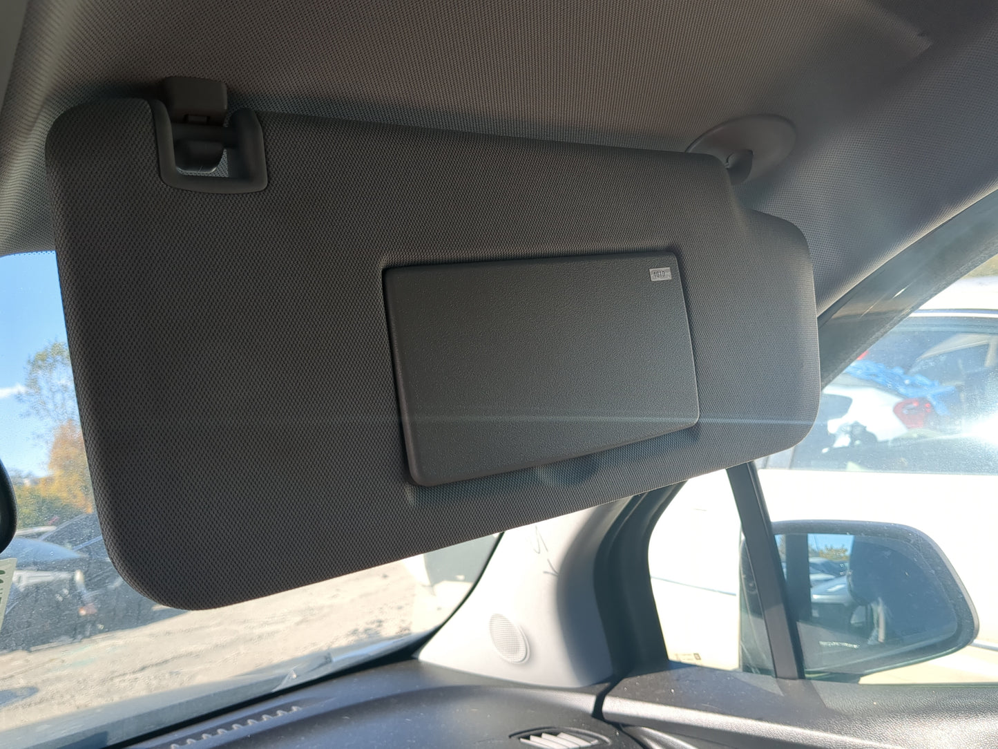 2017-2020 Chevrolet Trax Sun Visor Shade Replacement Passenger Right Mirror Fits Fits 2017 2018 2019 2020 OEM Used Auto Part