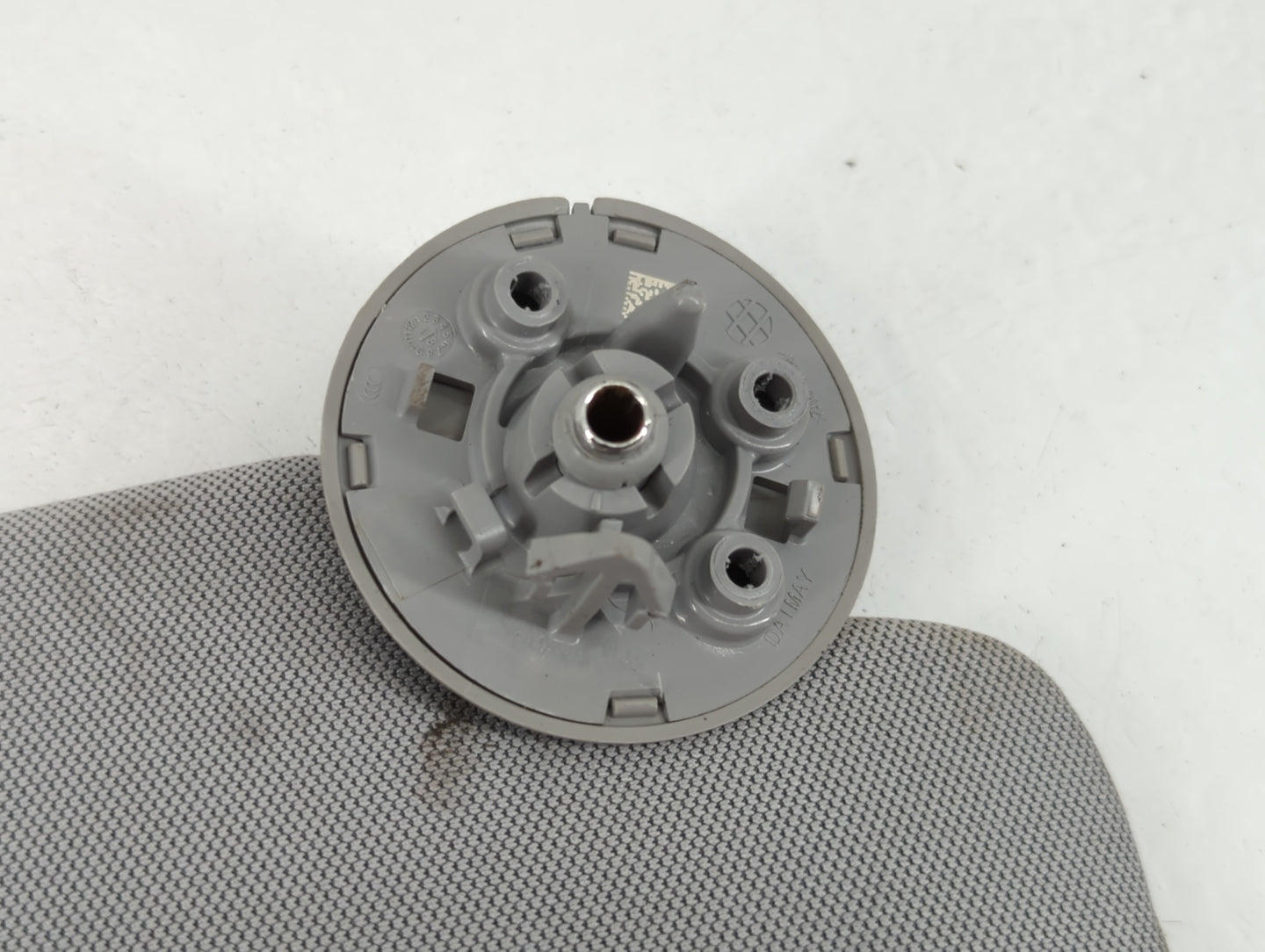 2017-2021 Chevrolet Trax Sun Visor Shade Replacement Passenger Right Mirror Fits Fits 2017 2018 2019 2020 2021 OEM Used Auto