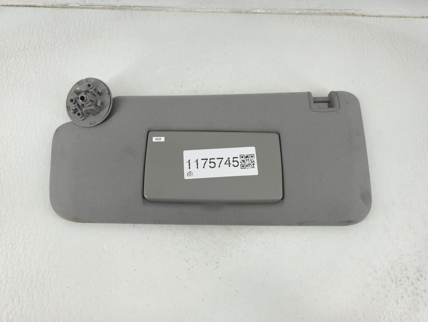 2017-2021 Chevrolet Trax Sun Visor Shade Replacement Driver Left Mirror Fits Fits 2017 2018 2019 2020 2021 OEM Used Auto Par