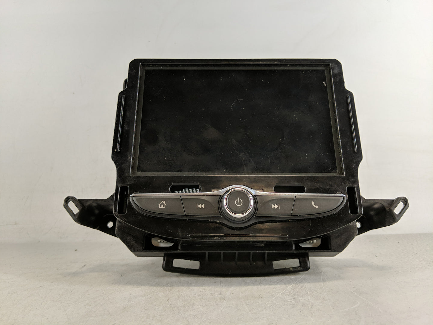 2018-2020 Chevrolet Trax Radio AM FM Cd Player Receiver Replacement P/N:84371468 Fits Fits 2018 2019 2020 OEM Used Auto Part