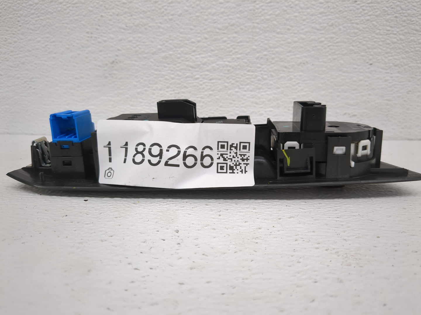 2017-2021 Chevrolet Trax Master Power Window Switch Replacement Driver Side Left P/N:42406141 Fits Fits 2017 2018 2019 2020 
