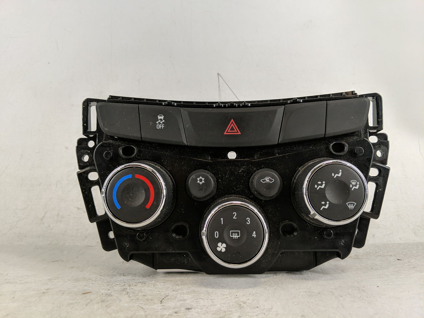 2017-2021 Chevrolet Trax Climate Control Module Temperature AC/Heater Replacement P/N:42521436 Fits Fits 2017 2018 2019 2020