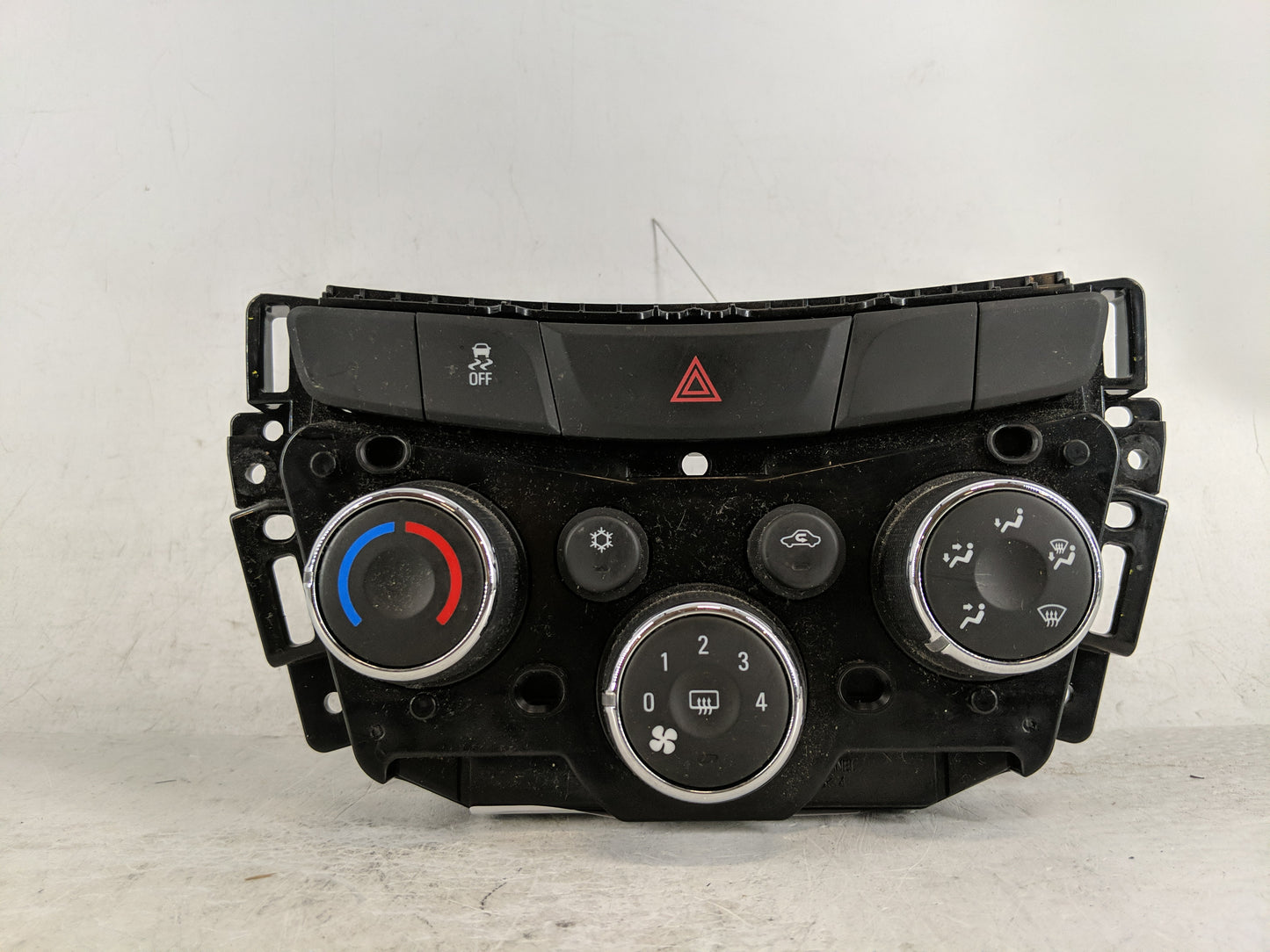 2017-2021 Chevrolet Trax Climate Control Module Temperature AC/Heater Replacement P/N:42521436 Fits Fits 2017 2018 2019 2020