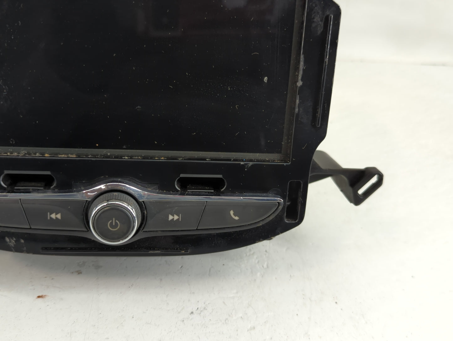 2018 Chevrolet Trax Radio AM FM Cd Player Receiver Replacement P/N:84371468 Fits OEM Used Auto Parts - Oemusedautoparts1.com
