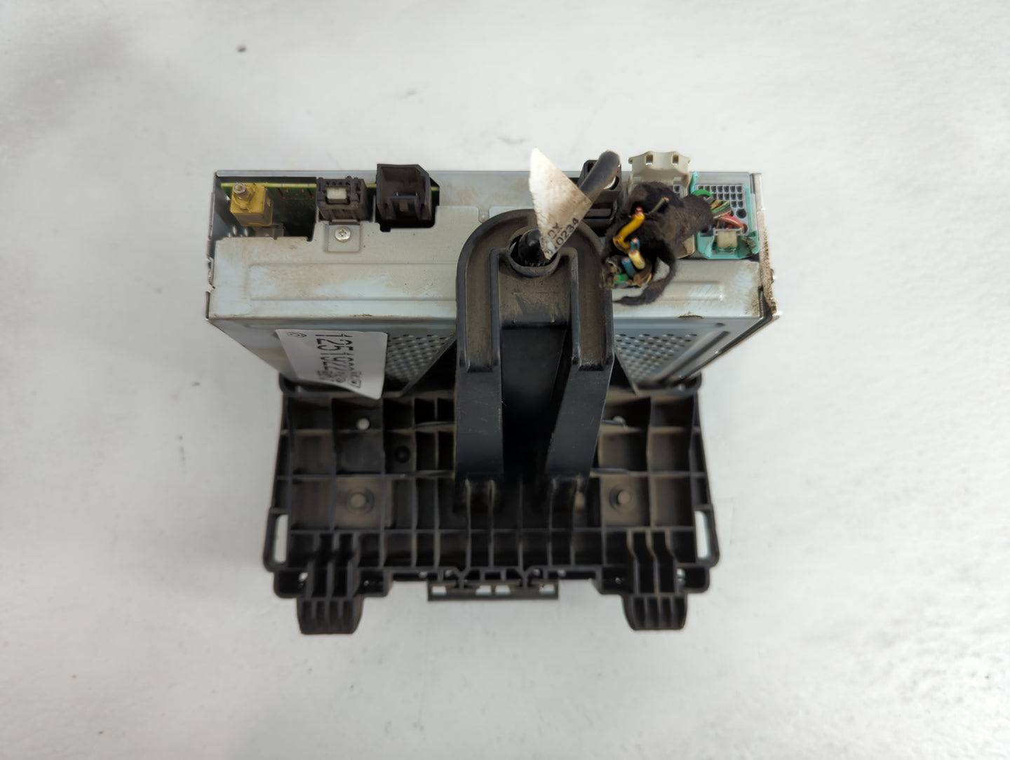 2018 Chevrolet Trax Radio AM FM Cd Player Receiver Replacement P/N:84371468 Fits OEM Used Auto Parts - Oemusedautoparts1.com