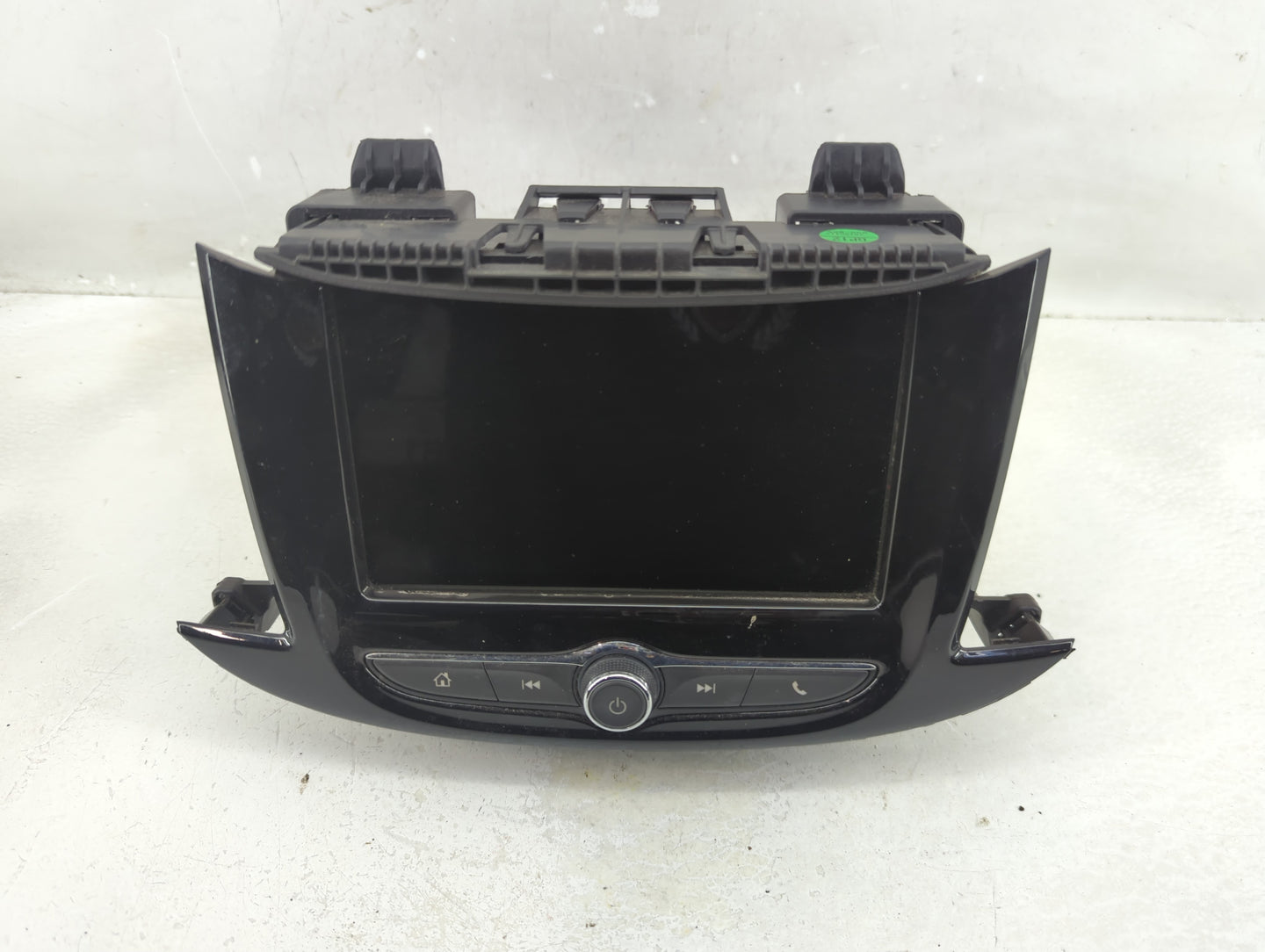 2017-2020 Chevrolet Trax Radio AM FM Cd Player Receiver Replacement P/N:812425551 84479949, 84388577 Fits Fits 2017 2018 201