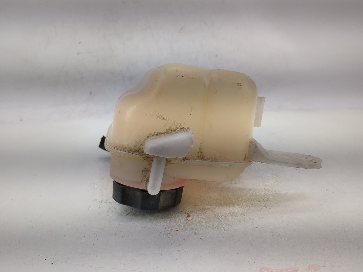 2013-2021 Chevrolet Trax Radiator Coolant Overflow Expansion Tank Bottle 1366035 - Oemusedautoparts1.com