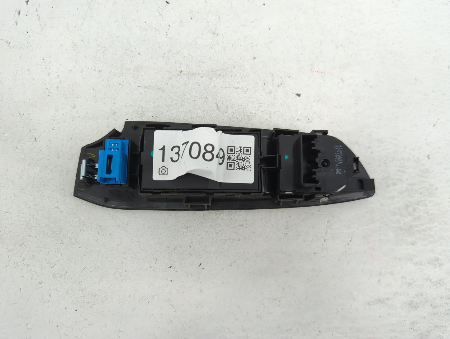 2017-2021 Chevrolet Trax Master Power Window Switch Replacement Driver Side Left P/N:17015503 42406141 Fits OEM Used Auto Pa
