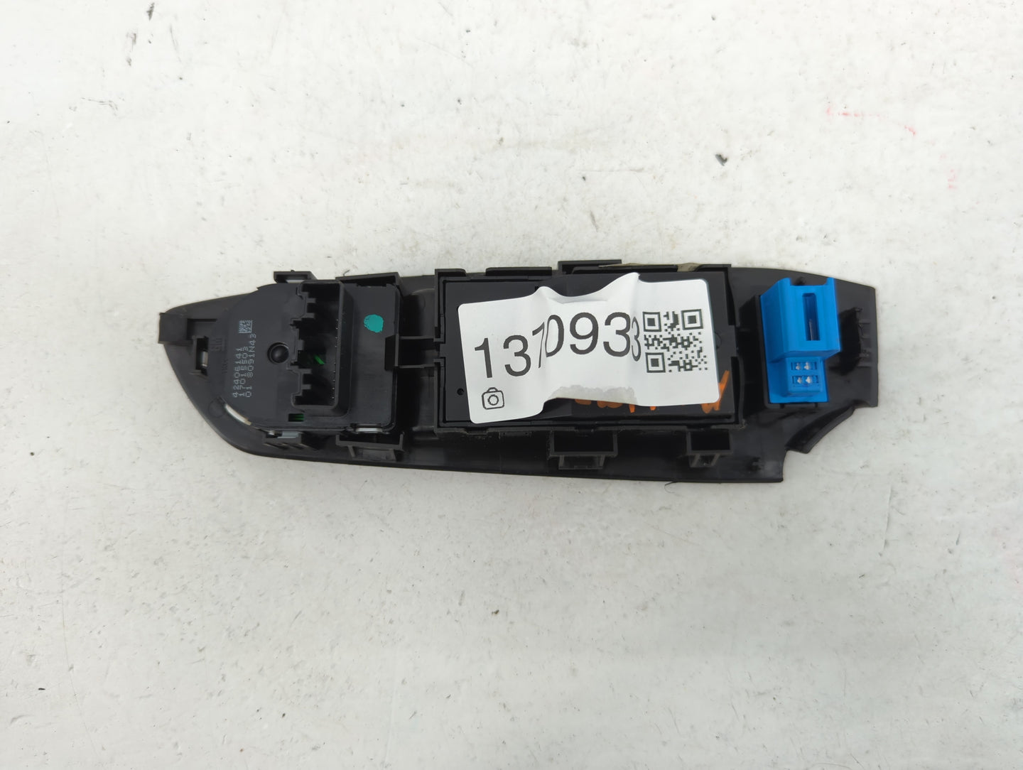 2017-2021 Chevrolet Trax Master Power Window Switch Replacement Driver Side Left P/N:17015503 42406141 Fits OEM Used Auto Pa