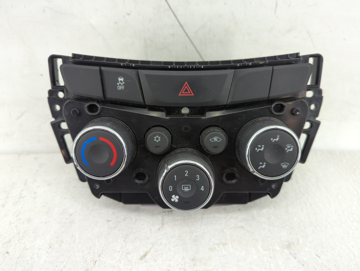 2017-2021 Chevrolet Trax Climate Control Module Temperature AC/Heater Replacement P/N:42588188 Fits Fits 2017 2018 2019 2020
