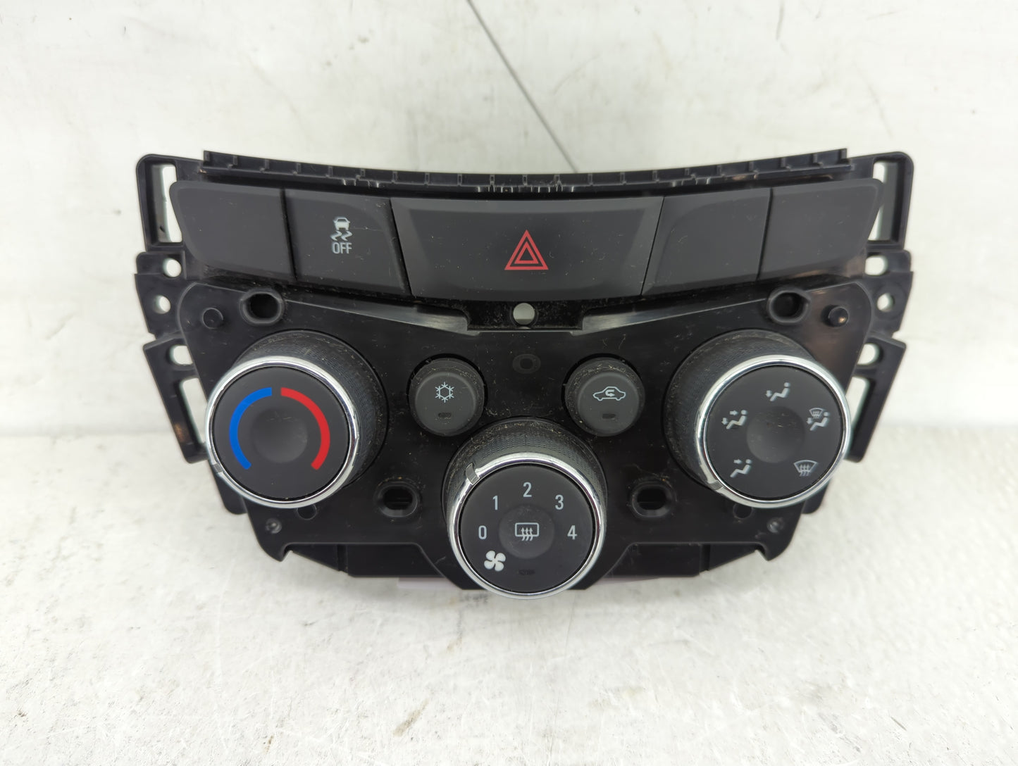 2017-2021 Chevrolet Trax Climate Control Module Temperature AC/Heater Replacement P/N:42588188 Fits Fits 2017 2018 2019 2020