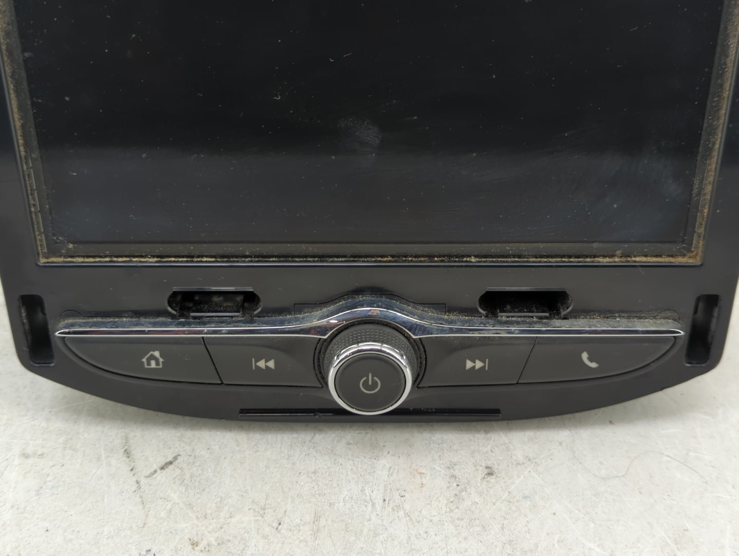 2017-2020 Chevrolet Trax Radio AM FM Cd Player Receiver Replacement P/N:812425551 84371467 Fits Fits 2017 2018 2019 2020 OEM