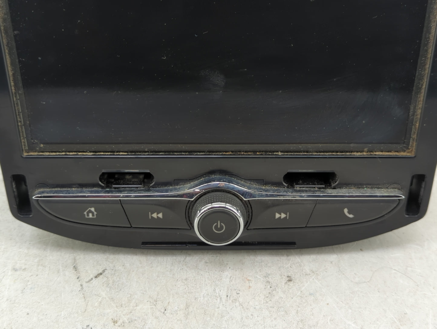 2017-2020 Chevrolet Trax Radio AM FM Cd Player Receiver Replacement P/N:812425551 84371467 Fits Fits 2017 2018 2019 2020 OEM
