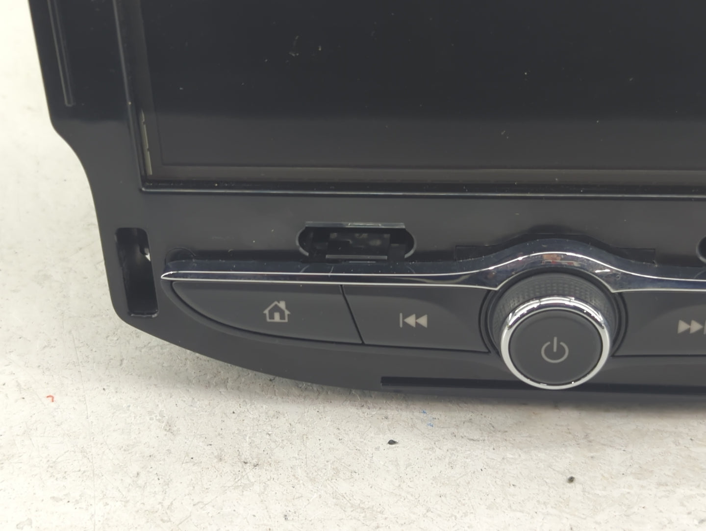 2018-2019 Chevrolet Trax Radio Control Panel - Oemusedautoparts1.com