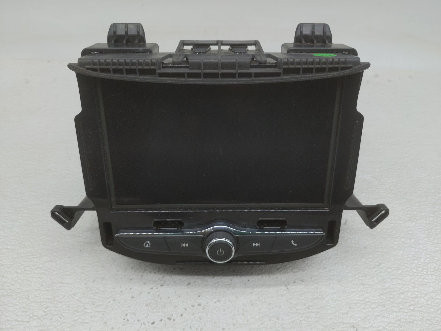 2018-2019 Chevrolet Trax Radio AM FM Cd Player Receiver Replacement P/N:84371468 Fits Fits 2018 2019 OEM Used Auto Parts - O