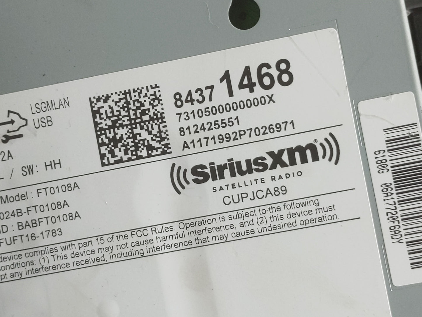 2018-2019 Chevrolet Trax Radio AM FM Cd Player Receiver Replacement P/N:84371468 Fits Fits 2018 2019 OEM Used Auto Parts - O