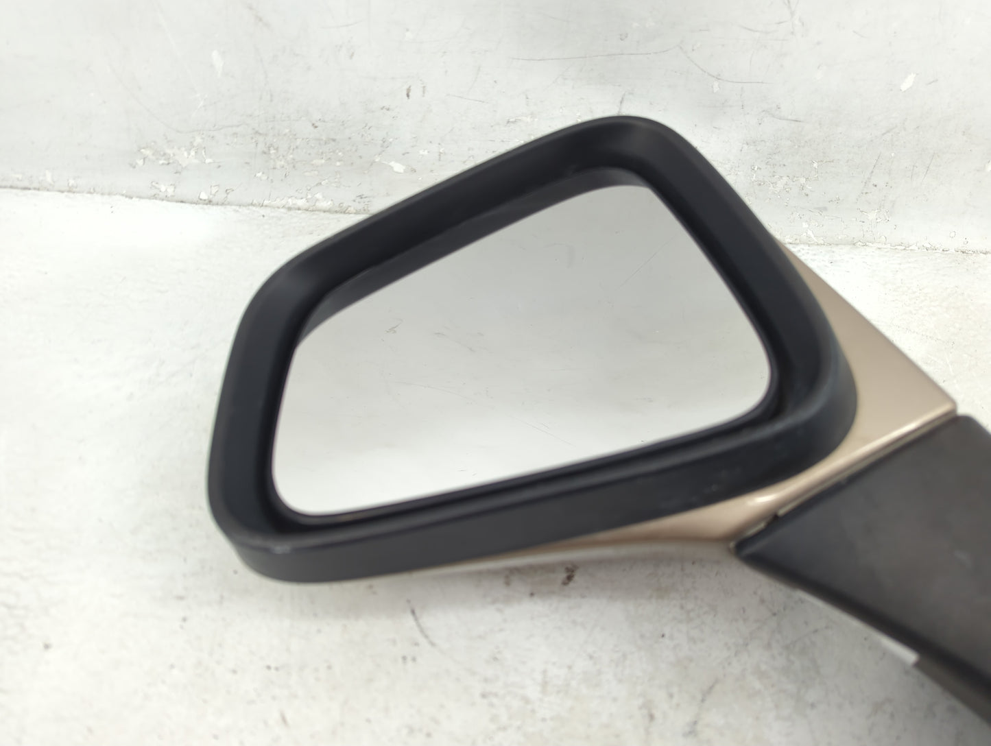 2017-2020 Chevrolet Trax Driver Side View Mirror - Left Door Mirror OEM Used - Oemusedautoparts1.com