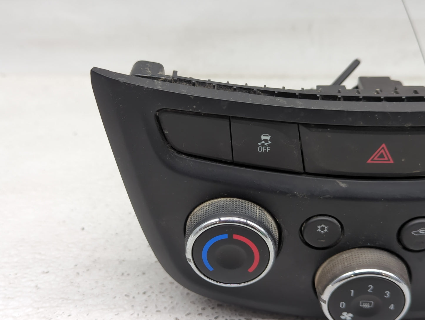 2017-2021 Chevrolet Trax Climate Control Module Temperature AC/Heater Replacement P/N:42521436 Fits Fits 2017 2018 2019 2020