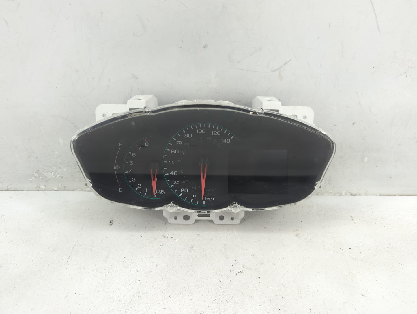 2017-2018 Chevrolet Trax Instrument Cluster Speedometer Gauges P/N:42574330 Fits Fits 2017 2018 OEM Used Auto Parts - Oemuse