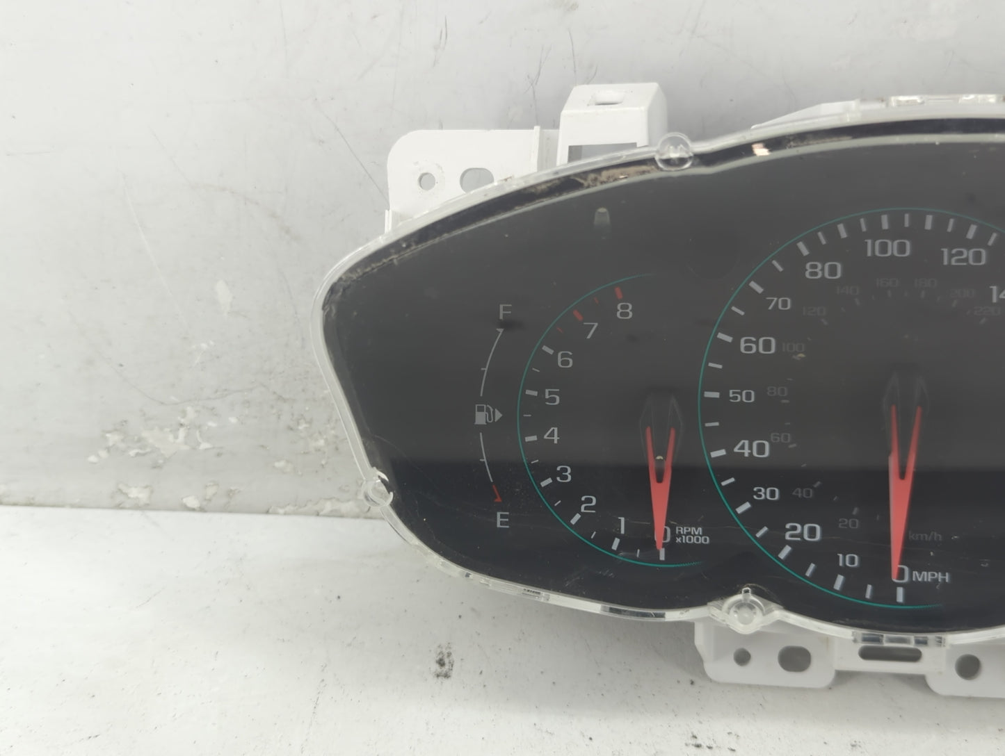 2017-2018 Chevrolet Trax Instrument Cluster Speedometer Gauges P/N:42574330 Fits Fits 2017 2018 OEM Used Auto Parts - Oemuse