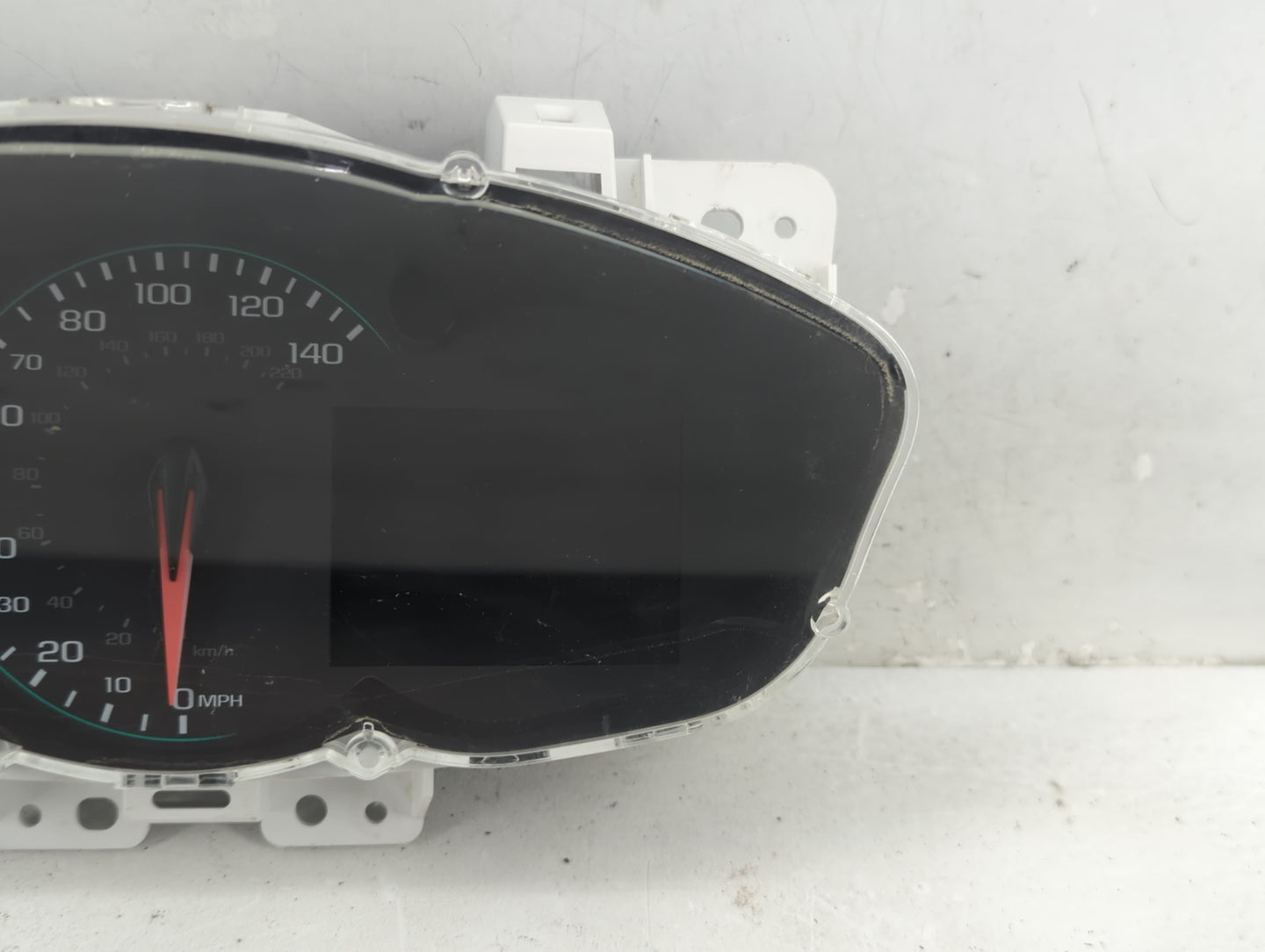 2017-2018 Chevrolet Trax Instrument Cluster Speedometer Gauges P/N:42574330 Fits Fits 2017 2018 OEM Used Auto Parts - Oemuse